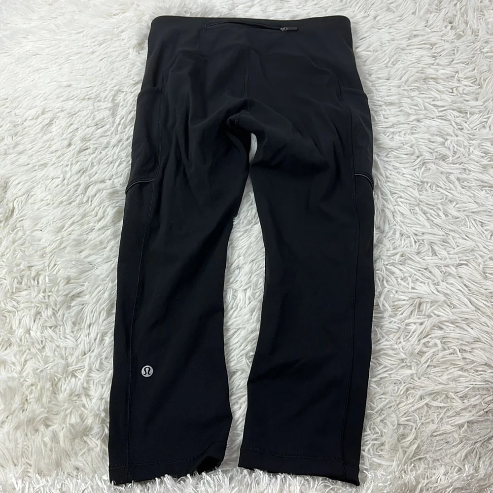 Lululemon Speed Up Crop (21